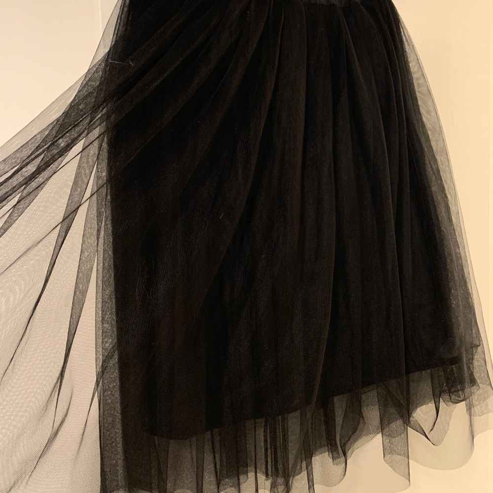 Black Tulle Knee Length Skirt Size Large